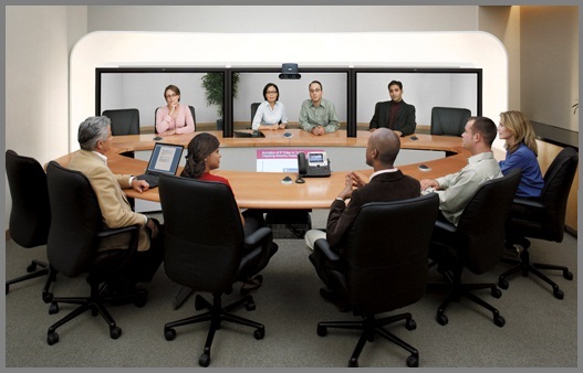 Communication et administratif en salle de réunion